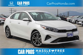 Used 2023 Kia Forte LXS image 1