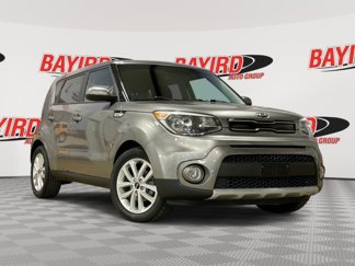 Used 2019 Kia Soul + image 1