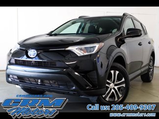 Used 2018 Toyota RAV4 LE image 1