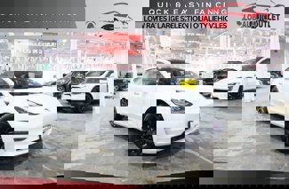 Used 2019 Tesla Model 3 Standard Range Plus image 1