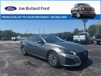 Used 2024 Nissan Altima 2.5 SV image 1