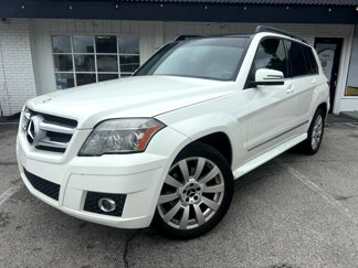 Used 2010 Mercedes-Benz GLK 350 4MATIC image 1