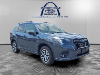 Used 2022 Subaru Forester Premium image 1