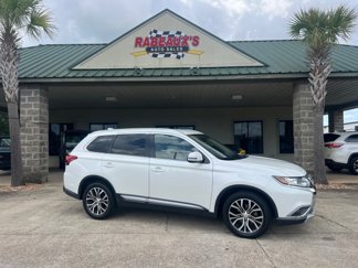 Used 2018 Mitsubishi Outlander LE image 1