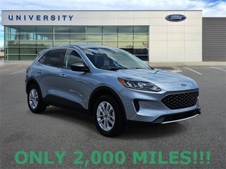 Certified 2022 Ford Escape SE image 1