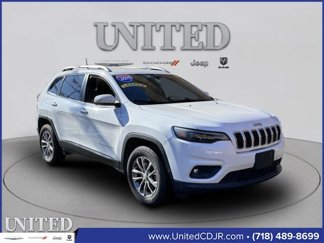 Certified 2019 Jeep Cherokee Latitude Plus w/ Cold Weather Group image 1