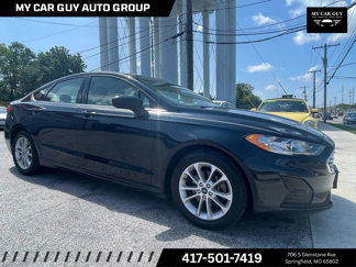 Used 2020 Ford Fusion SE image 1