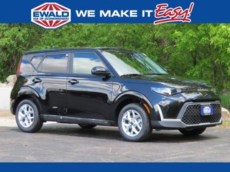 New 2025 Kia Soul LX image 1