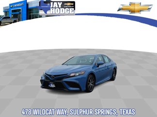 Used 2024 Toyota Camry SE image 1