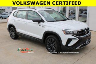 Certified 2022 Volkswagen Taos S image 1