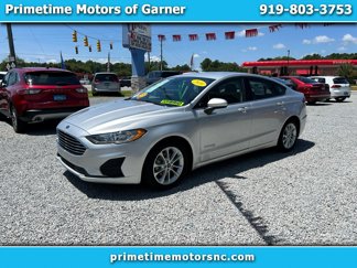 Used 2019 Ford Fusion SE image 1