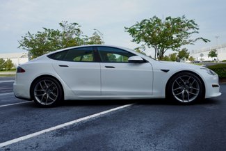 Used 2021 Tesla Model S Plaid image 1