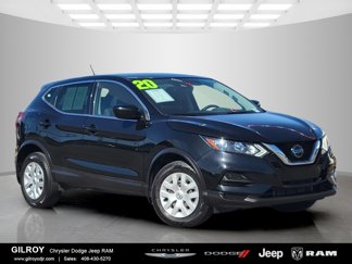 Used 2020 Nissan Rogue Sport S image 1