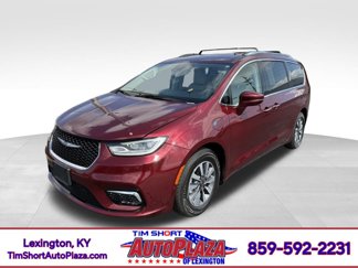 Used 2021 Chrysler Pacifica Touring-L image 1