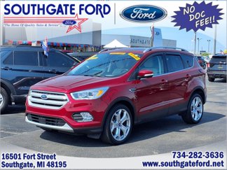 Used 2019 Ford Escape Titanium image 1