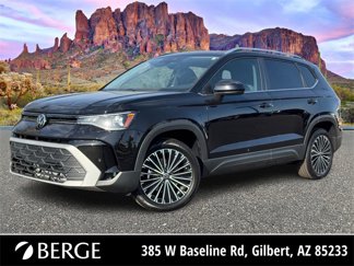New 2025 Volkswagen Taos SE image 1