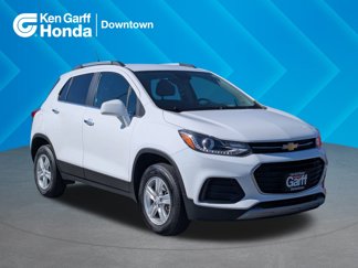Used 2020 Chevrolet Trax LT w/ Driver Confidence Package image 1