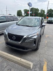Used 2023 Nissan Rogue SV image 1