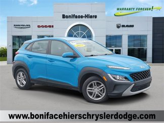 Used 2023 Hyundai Kona SE image 1
