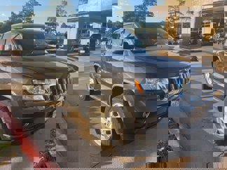Used 2011 Jeep Grand Cherokee Laredo image 1