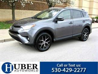 Used 2018 Toyota RAV4 SE image 1