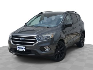 Used 2017 Ford Escape SE w/ SE Sport Appearance Package image 1