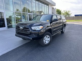 Used 2019 Toyota Tacoma SR image 1