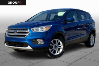 Used 2017 Ford Escape SE video 1