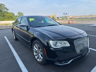 Used 2019 Chrysler 300 Limited image 1