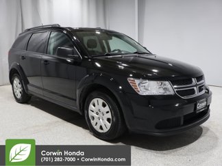 Used 2020 Dodge Journey SE image 1