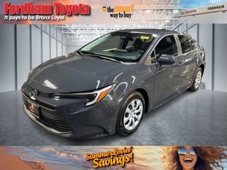 Used 2024 Toyota Corolla LE image 1
