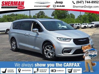 Certified 2022 Chrysler Pacifica Limited image 1