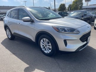 Used 2020 Ford Escape SE image 1