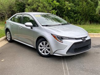 Used 2022 Toyota Corolla LE image 1