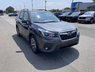 Used 2021 Subaru Forester Premium image 1