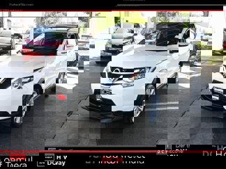Used 2017 Nissan Rogue Sport SV image 1