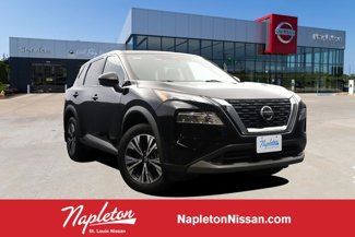 Used 2021 Nissan Rogue SV image 1