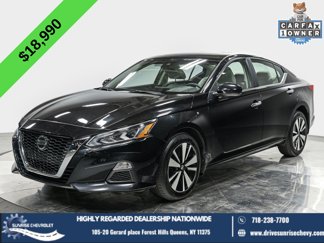 Used 2022 Nissan Altima 2.5 SV w/ SV Premium Package image 1
