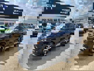 New 2025 Volkswagen Tiguan SE image 1