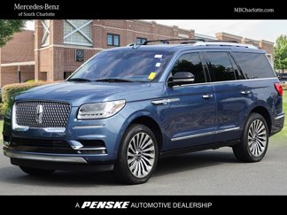 Used 2019 Lincoln Navigator Reserve image 1