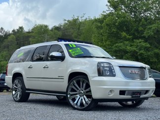 Used 2013 GMC Yukon XL Denali image 1
