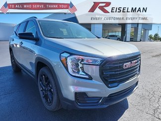 New 2024 GMC Terrain SLE w/ Driver Convenience Package image 1