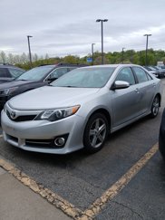 Used 2012 Toyota Camry SE image 1