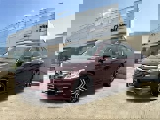 Used 2016 Honda Accord Touring image 1