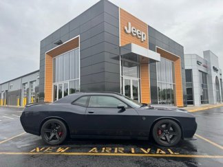 Used 2017 Dodge Challenger SRT Hellcat image 1