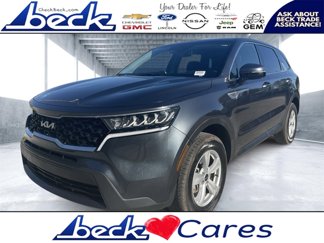 Used 2023 Kia Sorento LX image 1