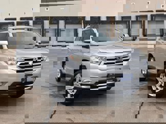 Used 2013 Toyota Highlander Plus image 1