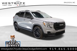 Used 2023 GMC Terrain SLE w/ Driver Convenience Package image 1