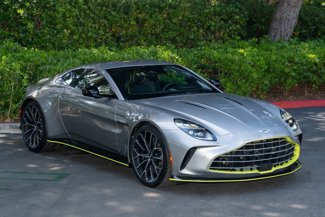 Used 2025 Aston Martin V8 Vantage Coupe image 1