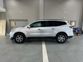 Used 2015 Chevrolet Traverse LT image 1